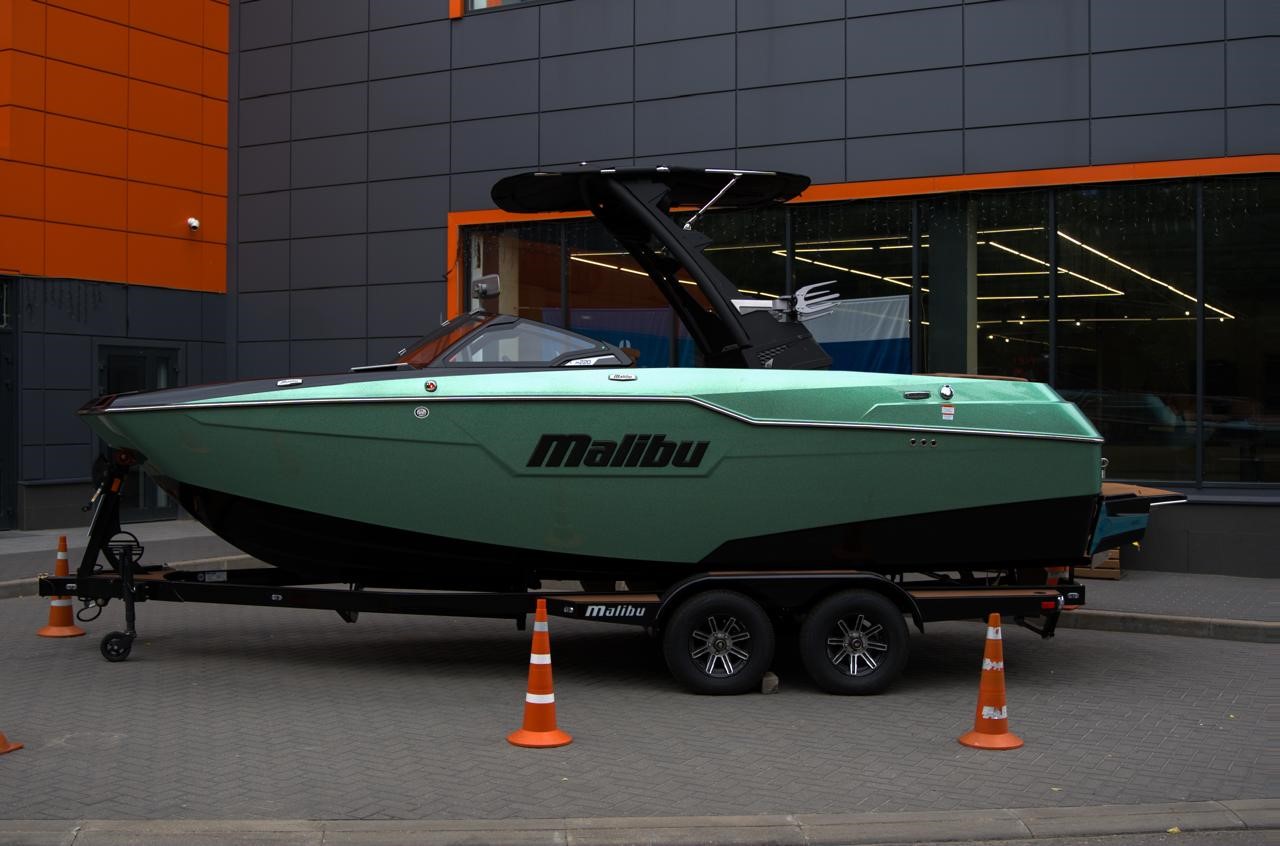 Malibu M220 — идеальное состояние, идеальная волна